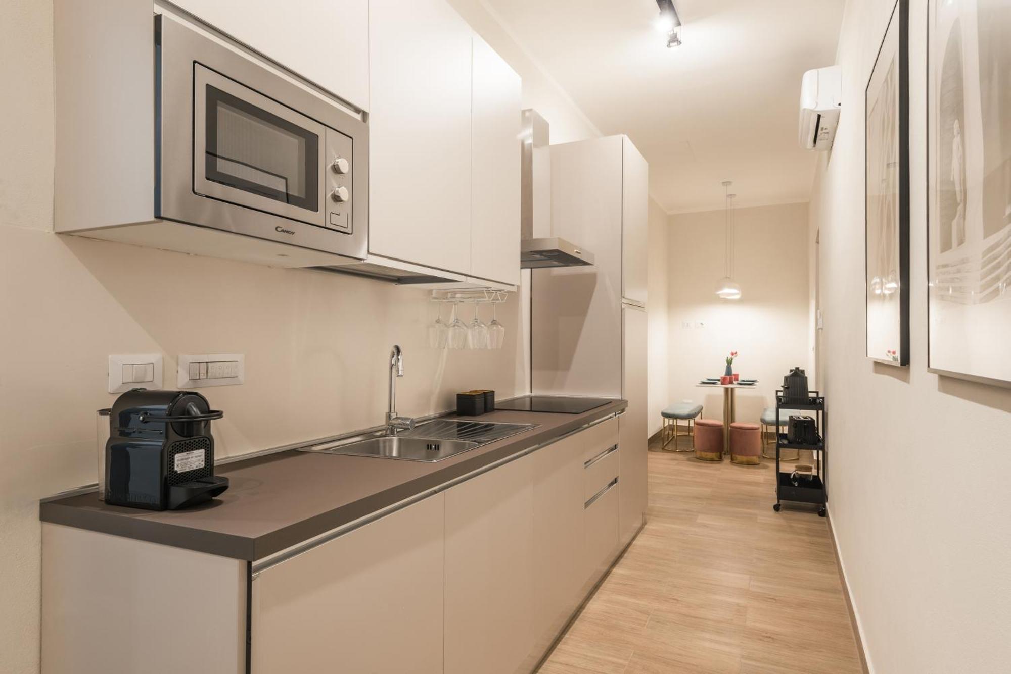 C3 Top Class Apartment, 2 Camere Da Letto, 2 Bagni, Giardino Distante 15 Minuti A Piedi Da Fontana Di Trevi 로마 외부 사진